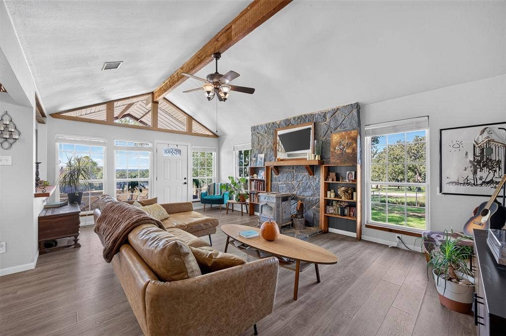 2705 Solar Court, Granbury, TX 76049 2705 Solar Court, Granbury, TX 76049