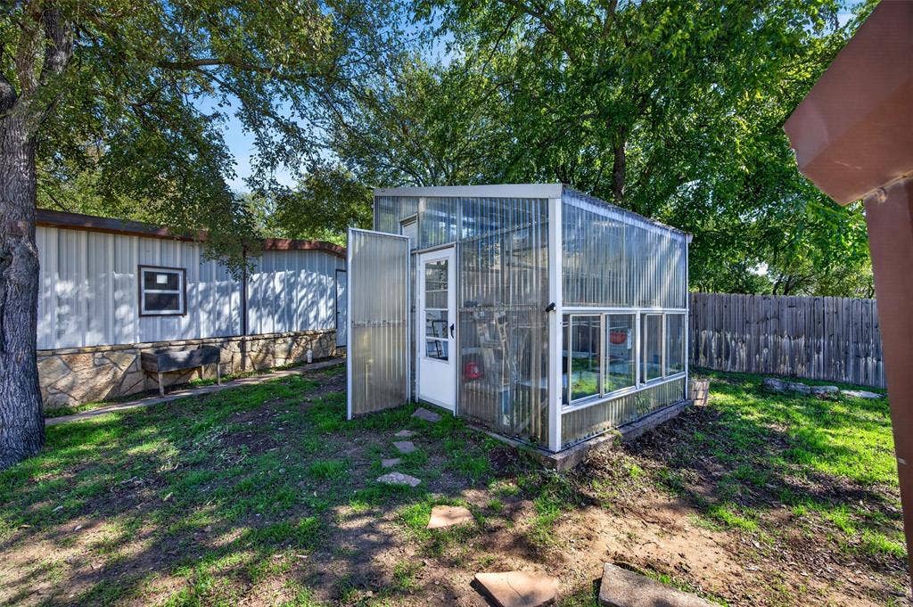 2705 Solar Court, Granbury, TX 76049 2705 Solar Court, Granbury, TX 76049