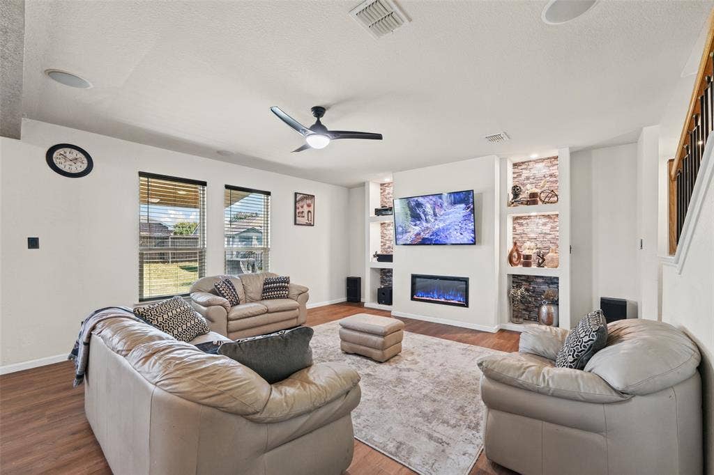 1413 Abbeville Drive, Wylie, TX 75098 1413 Abbeville Drive, Wylie, TX 75098
