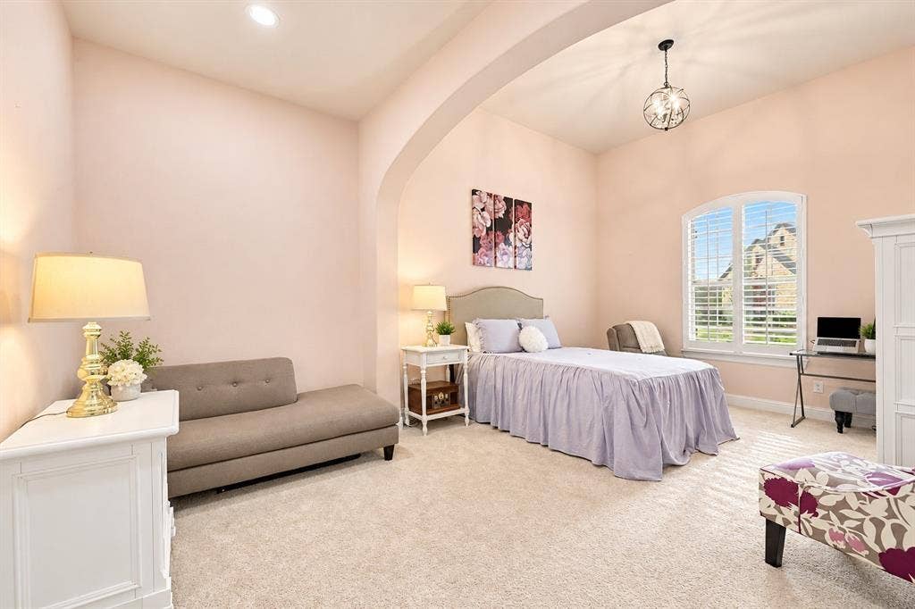 2204 Grafton Lane, McKinney, TX 75071 2204 Grafton Lane, McKinney, TX 75071
