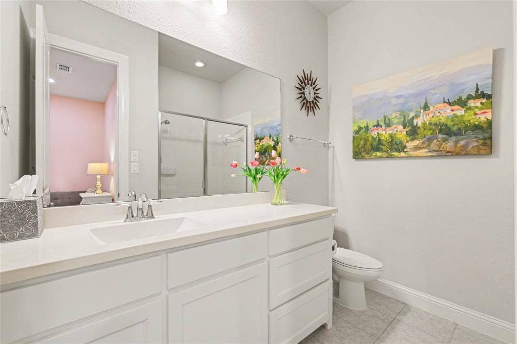 2204 Grafton Lane, McKinney, TX 75071 2204 Grafton Lane, McKinney, TX 75071