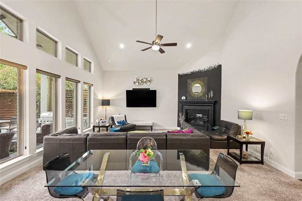 2204 Grafton Lane, McKinney, TX 75071 2204 Grafton Lane, McKinney, TX 75071