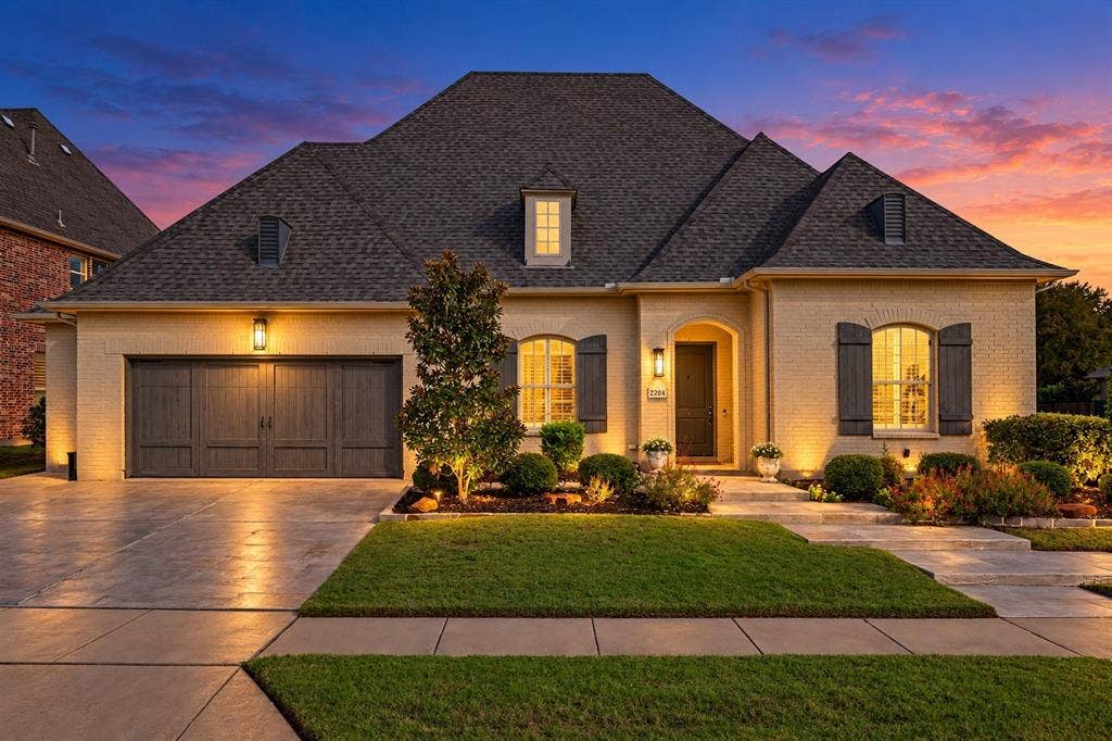 2204 Grafton Lane, McKinney, TX 75071 virtual twighlight