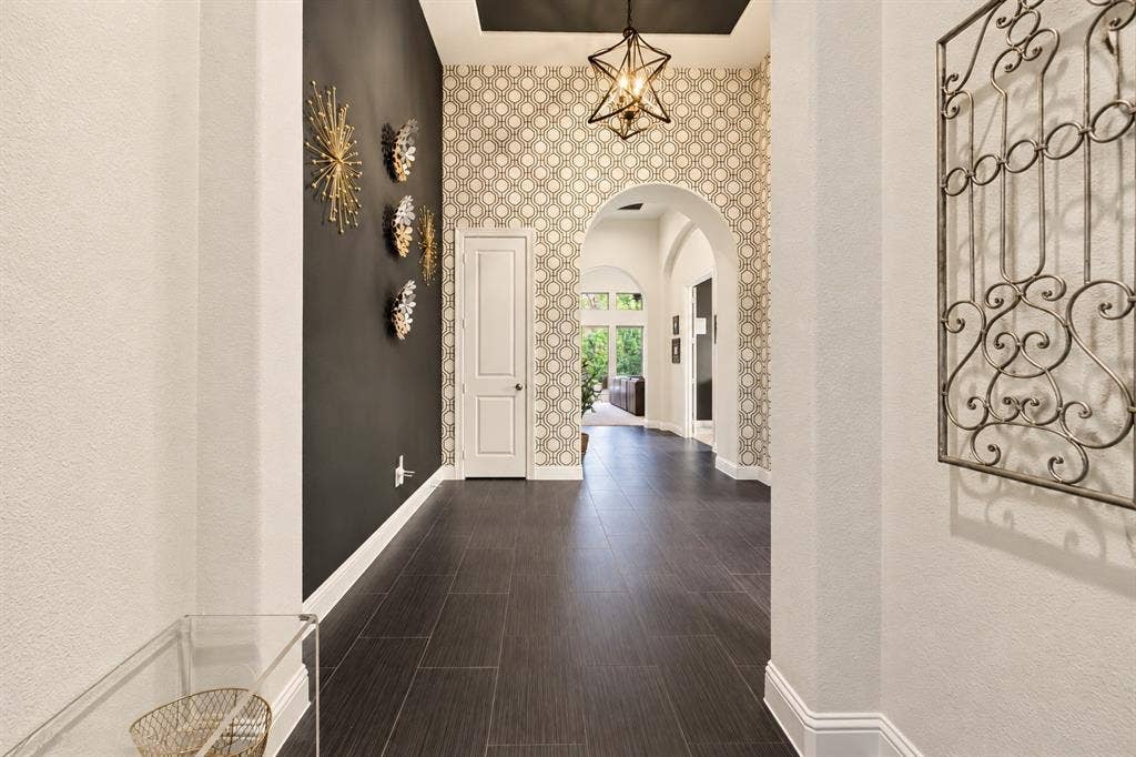 2204 Grafton Lane, McKinney, TX 75071 2204 Grafton Lane, McKinney, TX 75071