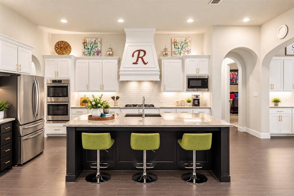 2204 Grafton Lane, McKinney, TX 75071 2204 Grafton Lane, McKinney, TX 75071