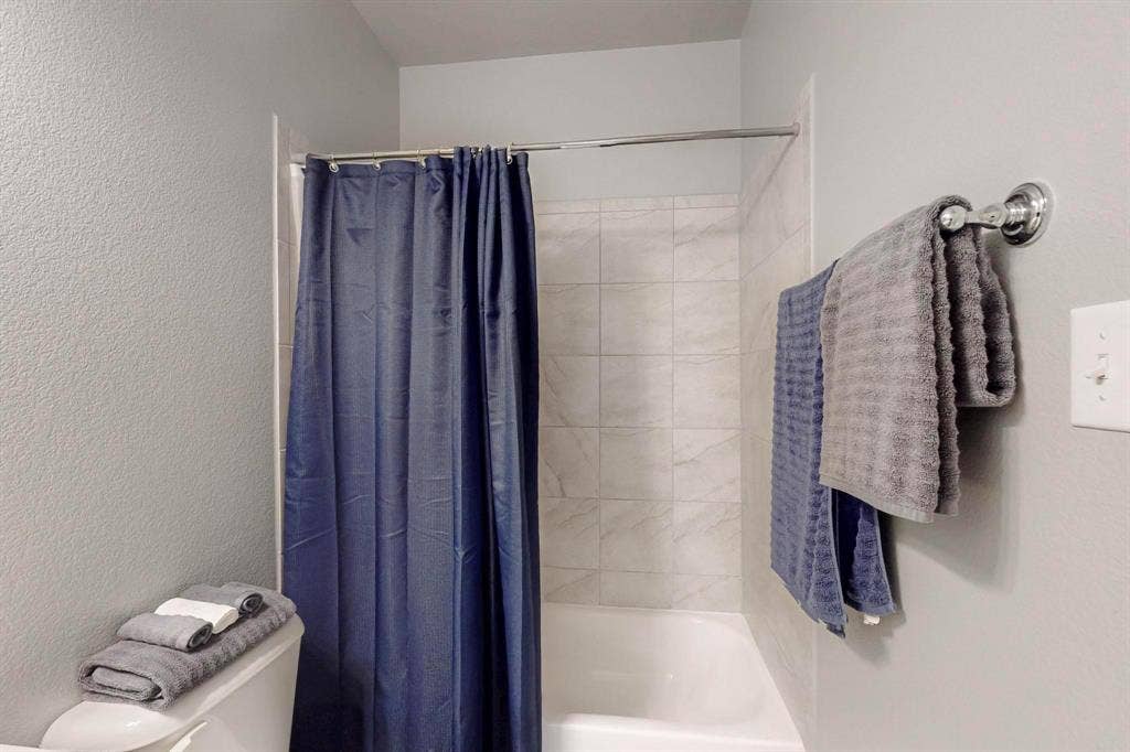 Hall Bath Tub Shower