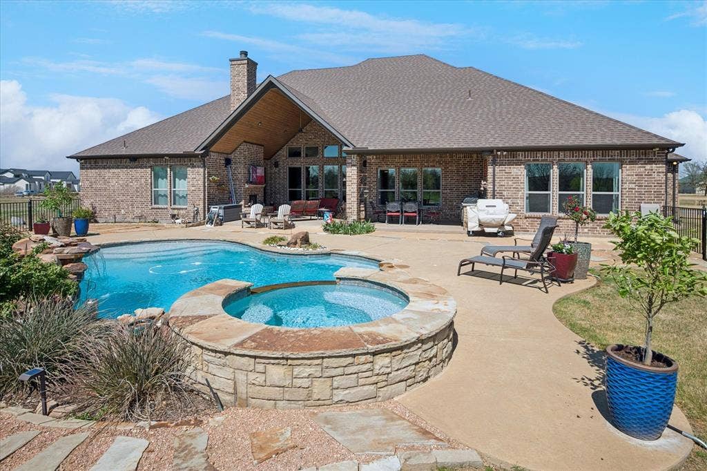 4076 Preston Lakes Circle, Celina, TX 75009 4076 Preston Lakes Circle, Celina, TX 75009