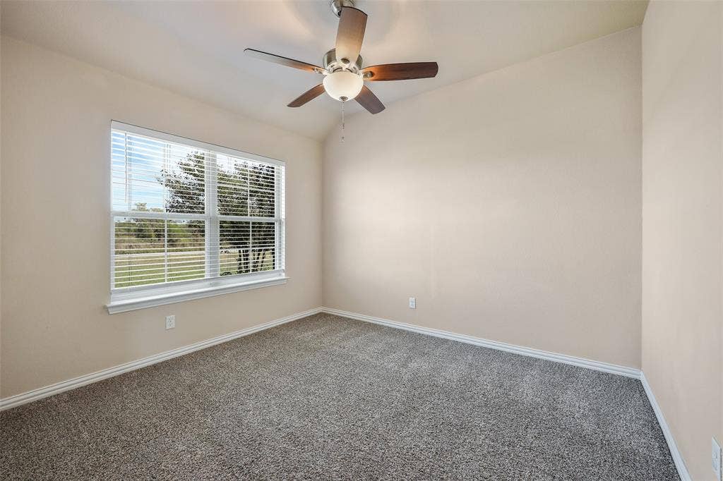 8818 Abner Road, Oak Ridge, TX 75161