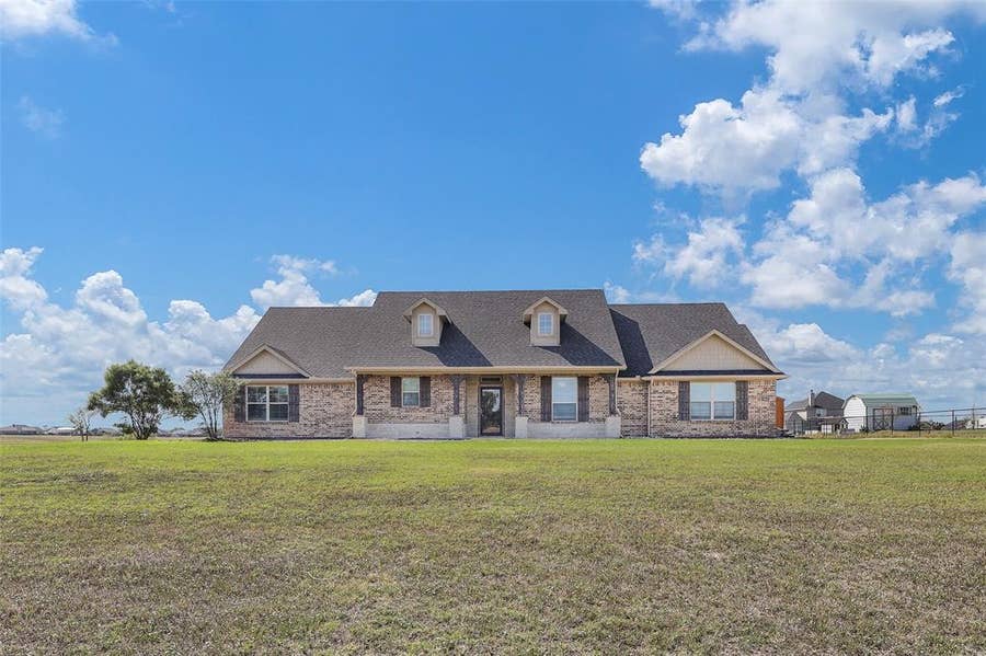 Property photo for 8818 Abner Road, Oak Ridge, TX
