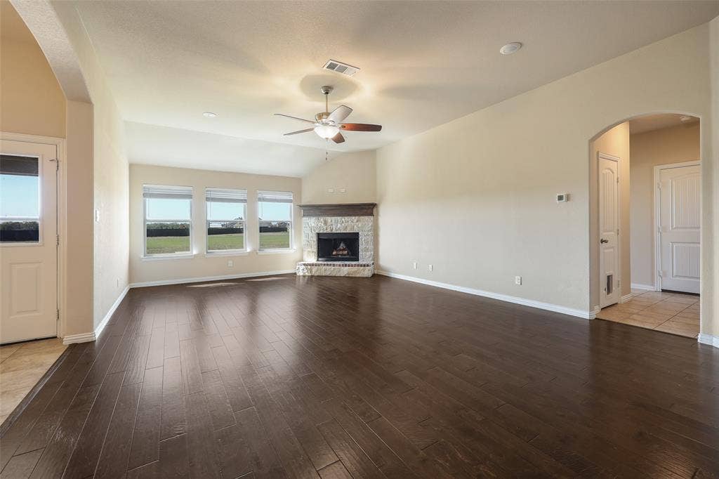 8818 Abner Road, Oak Ridge, TX 75161