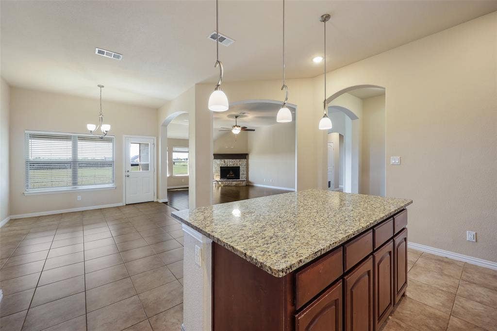 8818 Abner Road, Oak Ridge, TX 75161