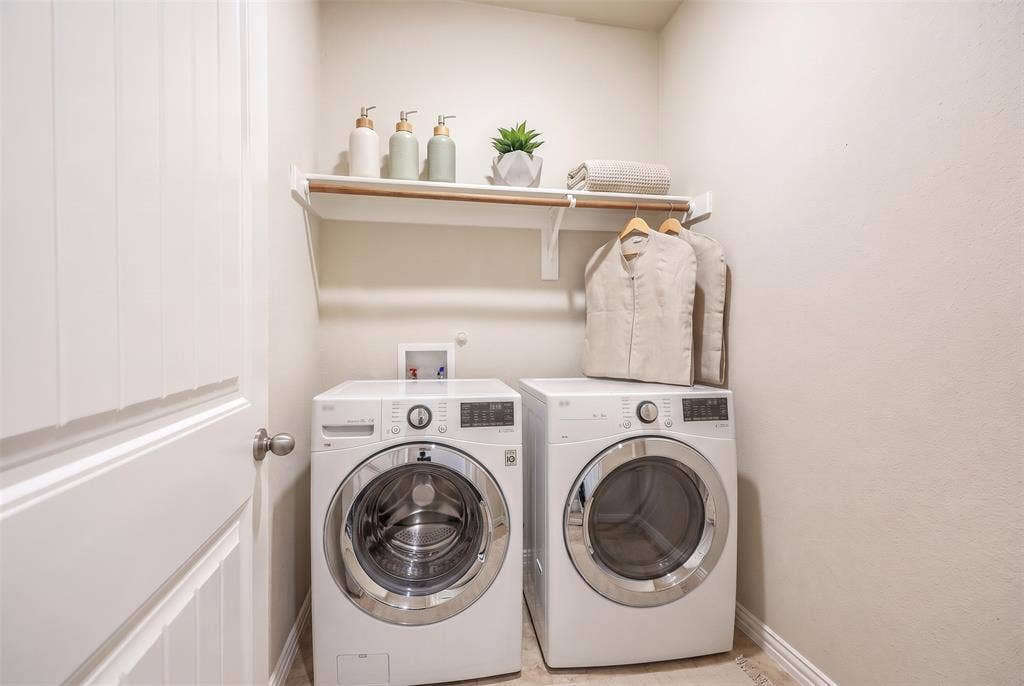 virtually staged laundry room for inspiration