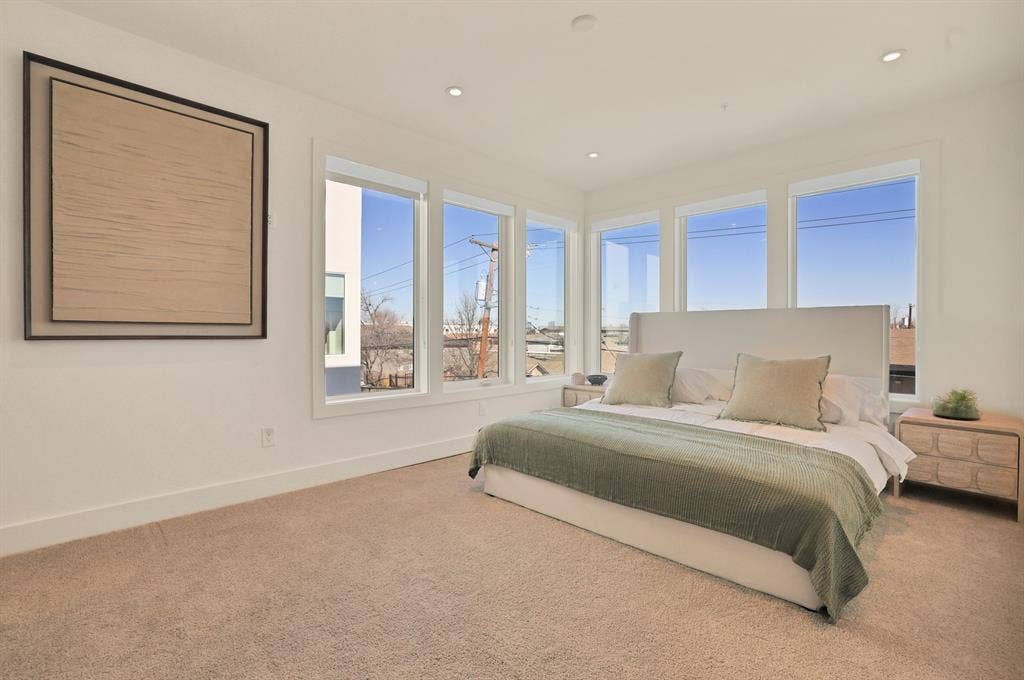 1731 N Fitzhugh Avenue, Dallas, TX 75204 Bedroom with carpet