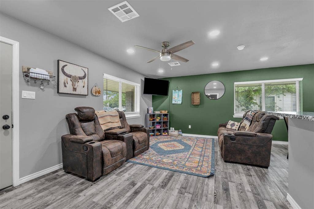 408 Little Avenue, McGregor, TX 76657