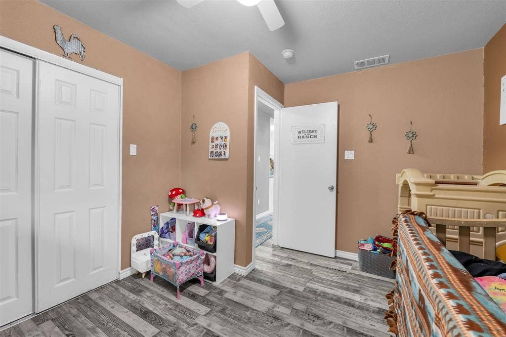 408 Little Avenue, McGregor, TX 76657