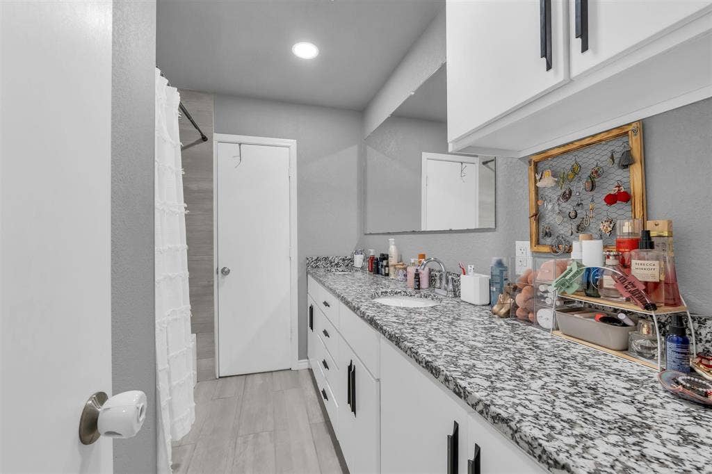 408 Little Avenue, McGregor, TX 76657