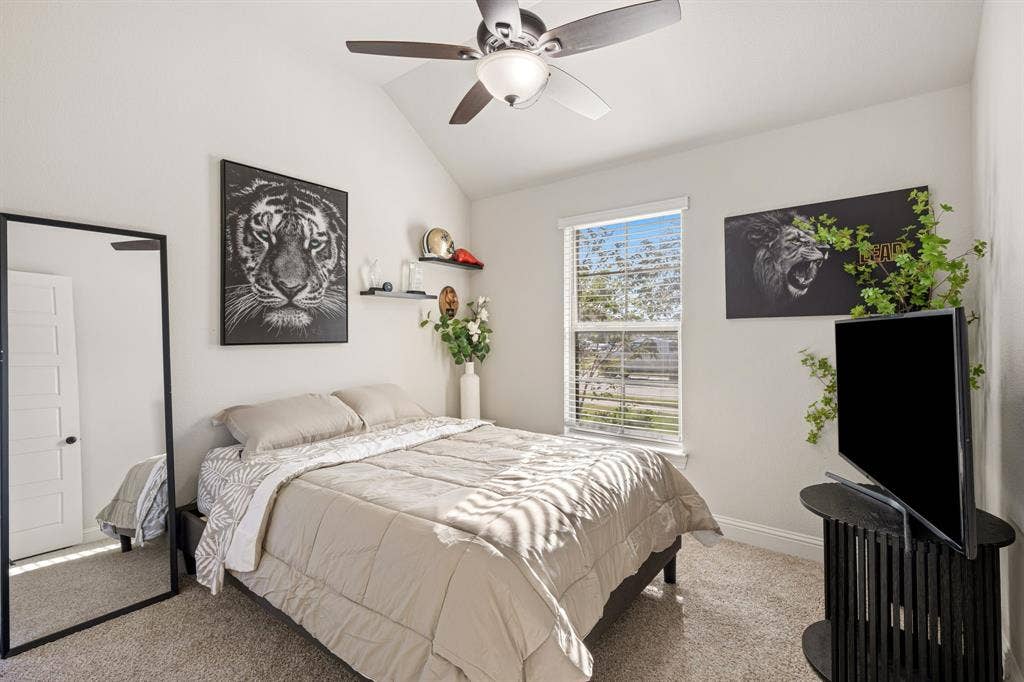 221 Lariat Trail, Waxahachie, TX 75165