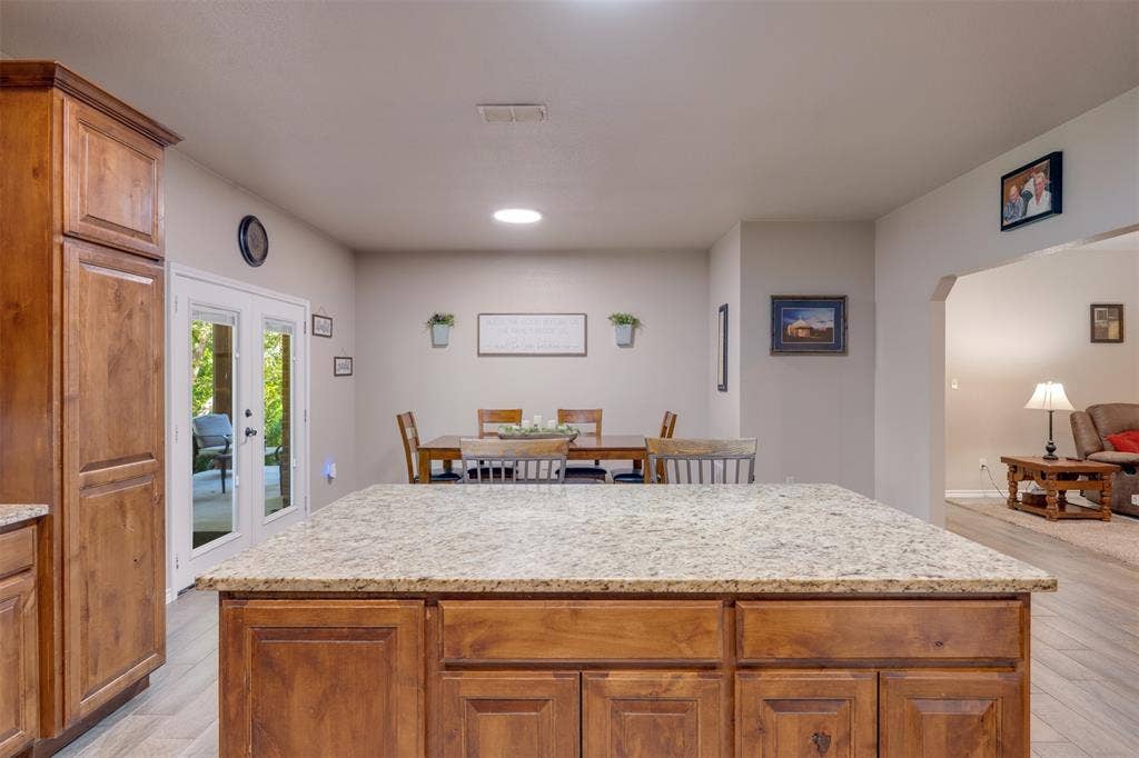 10517 CR 4101, Frankston, TX 75763