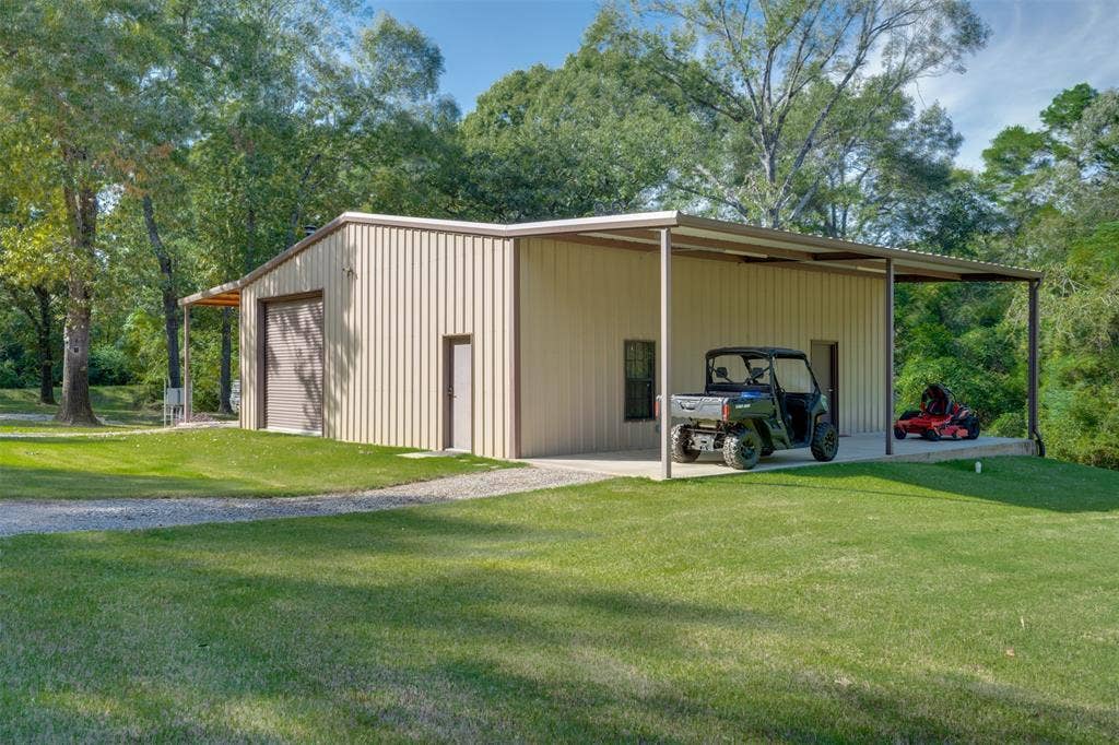 10517 CR 4101, Frankston, TX 75763