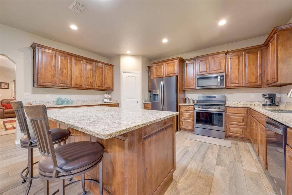 10517 CR 4101, Frankston, TX 75763