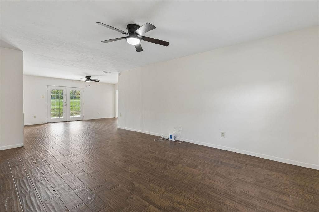 4256 Ambrose Drive, Dallas, TX 75241 4256 Ambrose Drive, Dallas, TX 75241
