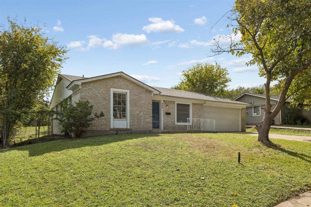 4256 Ambrose Drive, Dallas, TX 75241 4256 Ambrose Drive, Dallas, TX 75241
