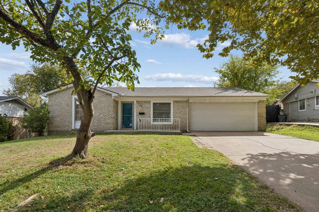 4256 Ambrose Drive, Dallas, TX 75241 4256 Ambrose Drive, Dallas, TX 75241