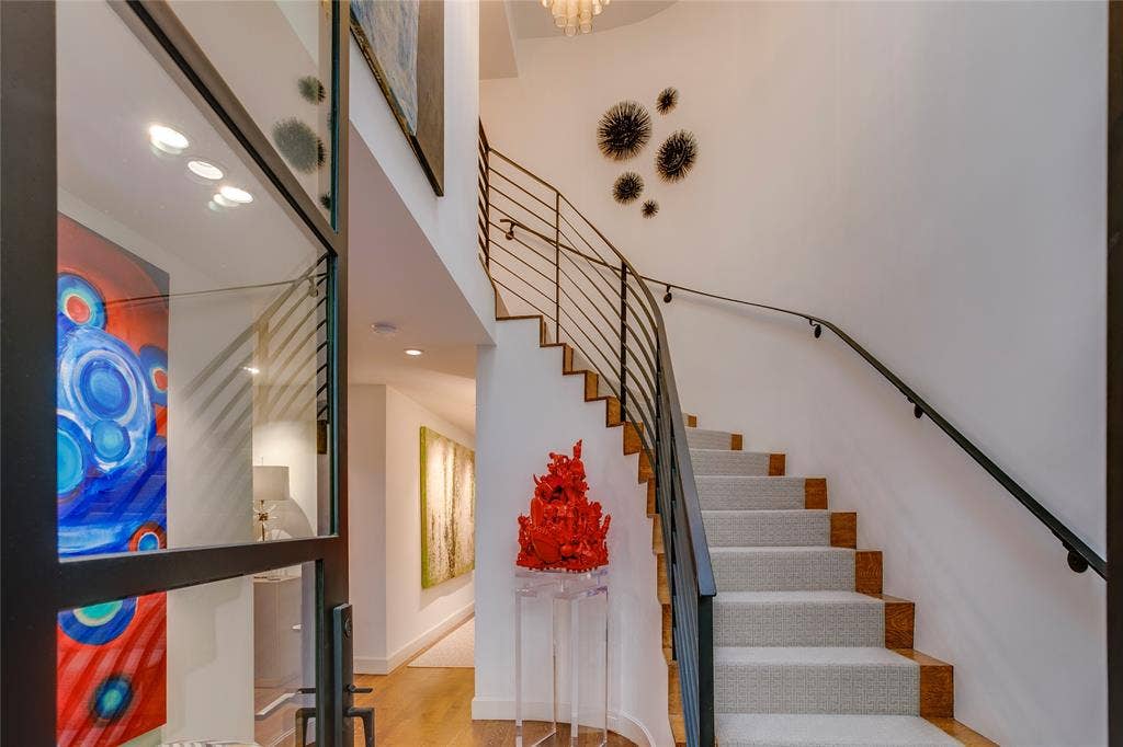 4648 Christopher Place, Dallas, TX 75204