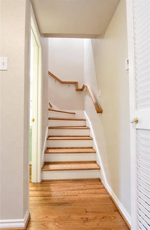 9803 Park Lane Place, Dallas, TX 75220