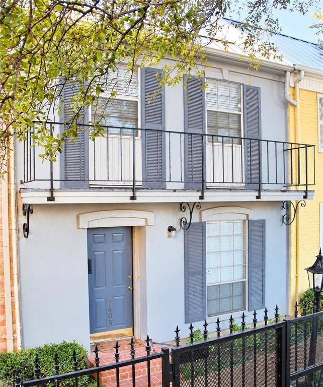 9803 Park Lane Place, Dallas, TX 75220