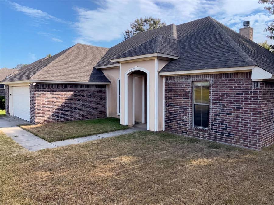 Property photo for 10137 Canyon Oaks Drive, Keithville, LA