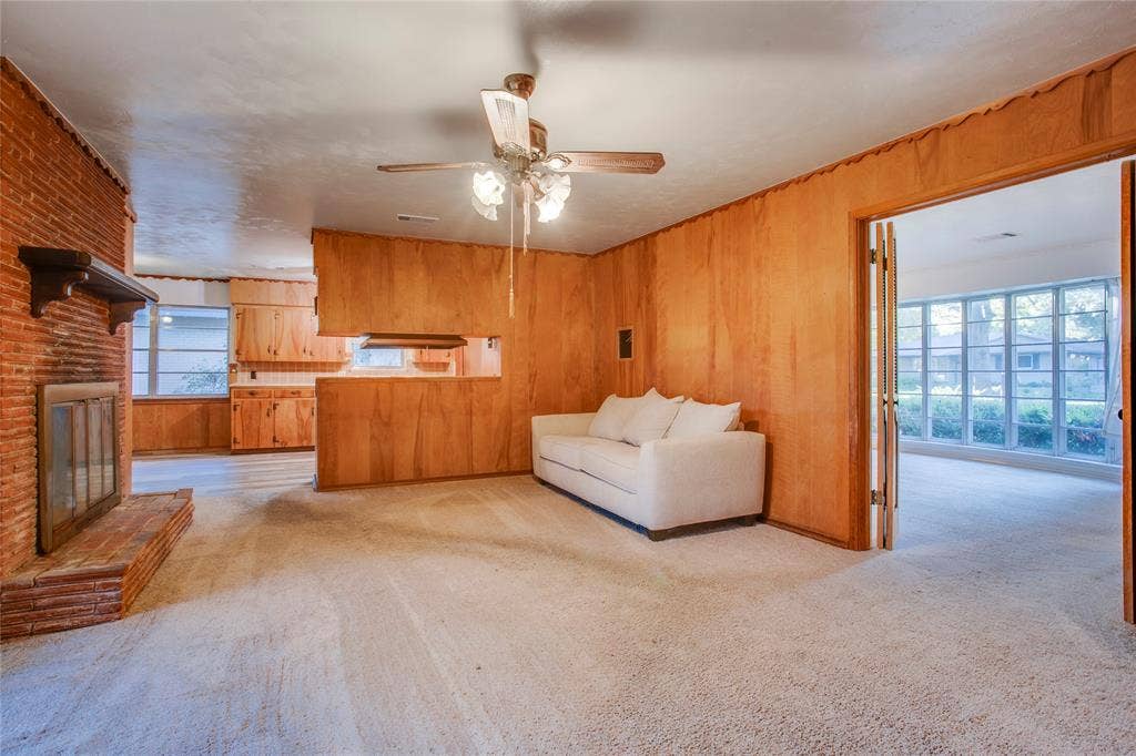 6726 Braeburn Drive, Dallas, TX 75214