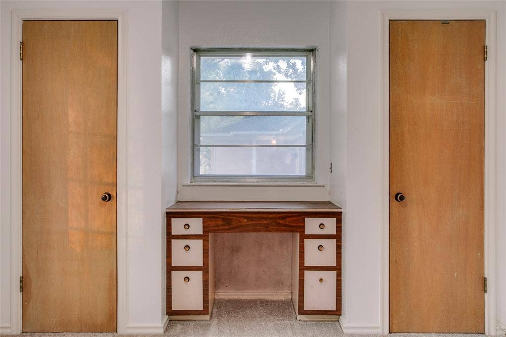 6726 Braeburn Drive, Dallas, TX 75214