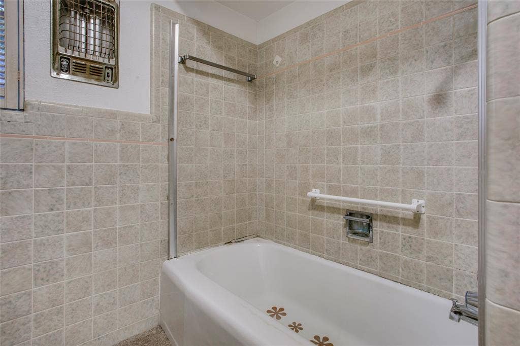 6726 Braeburn Drive, Dallas, TX 75214