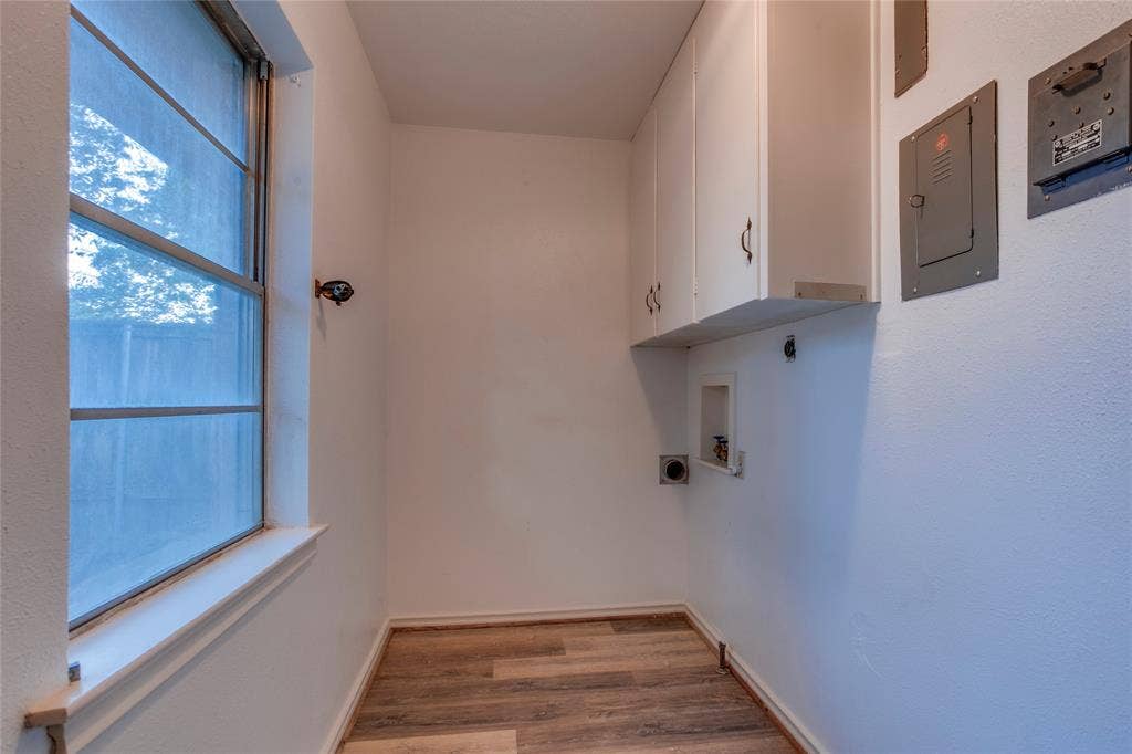 6726 Braeburn Drive, Dallas, TX 75214