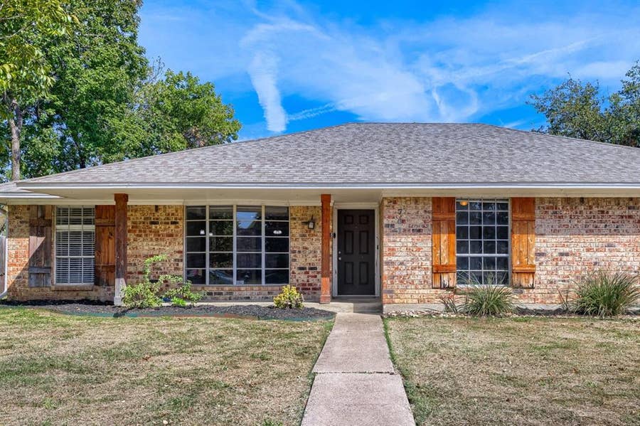 Property photo for 701 Knollridge Drive, Lewisville, TX