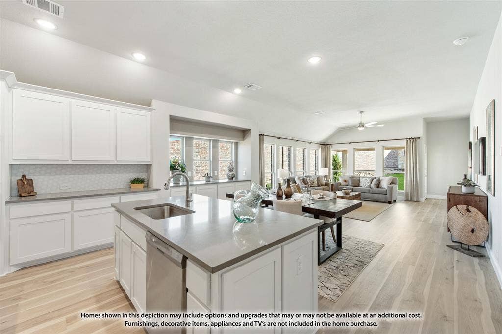 533 Red Maple Road, Waxahachie, TX 75165 533 Red Maple Road, Waxahachie, TX 75165