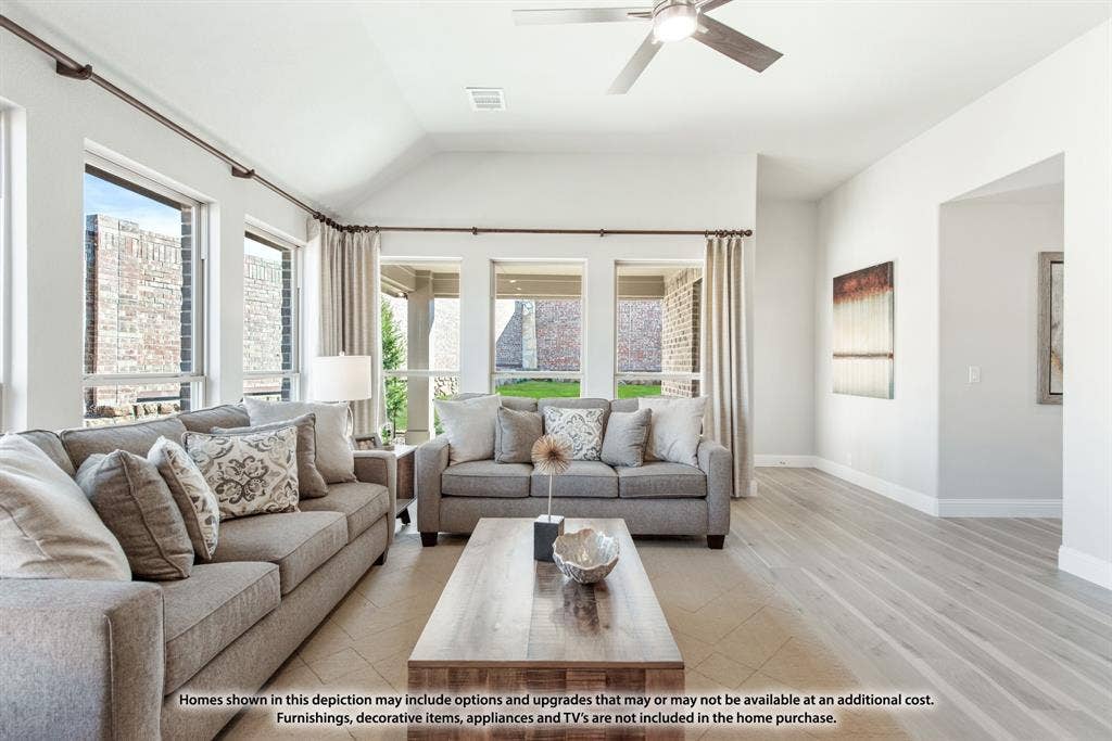 533 Red Maple Road, Waxahachie, TX 75165 533 Red Maple Road, Waxahachie, TX 75165