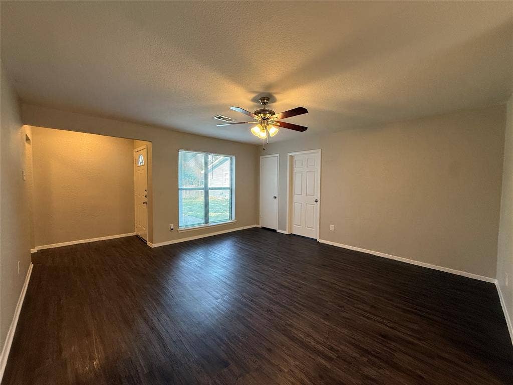 9680 Dale Glade Drive, Dallas, TX 75217 9680 Dale Glade Drive, Dallas, TX 75217