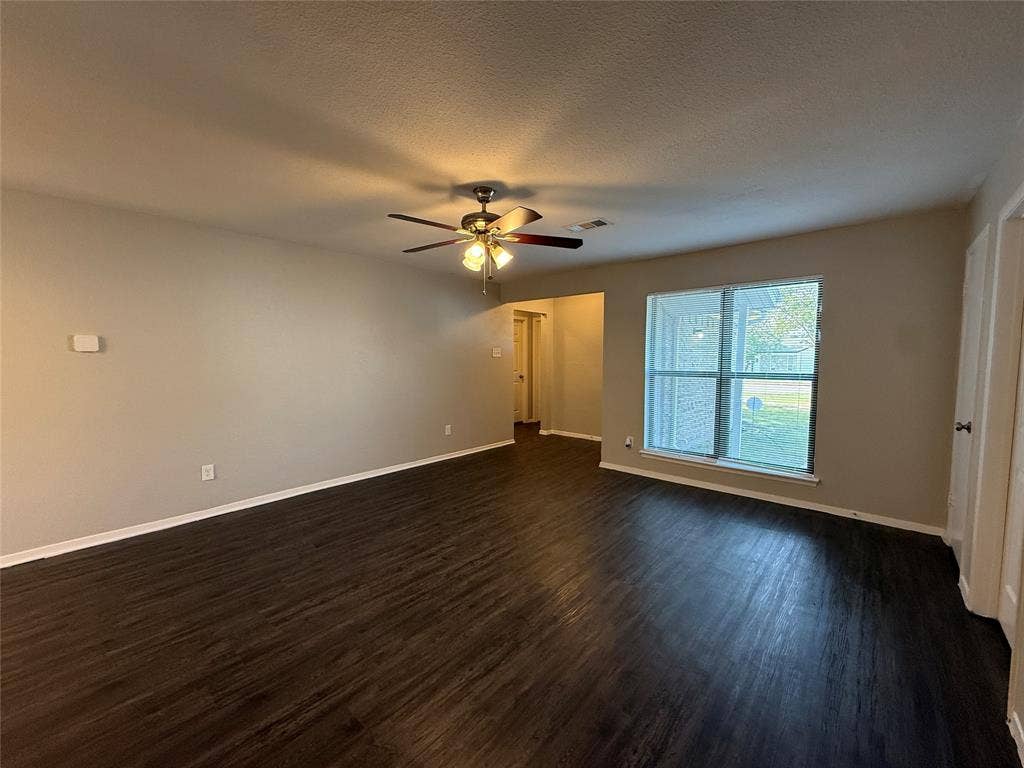 9680 Dale Glade Drive, Dallas, TX 75217 9680 Dale Glade Drive, Dallas, TX 75217