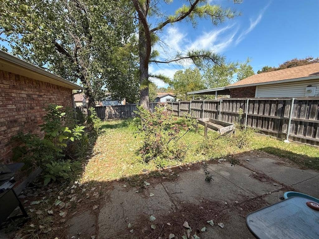 705 Via Del Sur, Mesquite, TX 75150