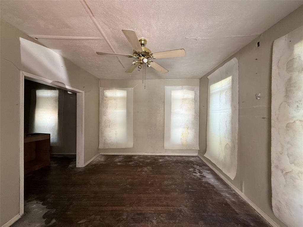 3010 Jerome Street, Dallas, TX 75223