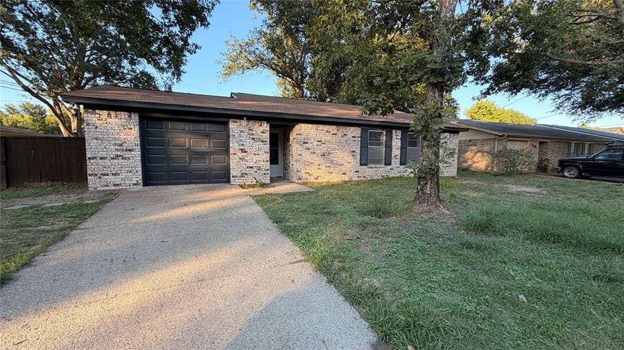 Property photo for 2709 Fish Tank Road, Corsicana, TX