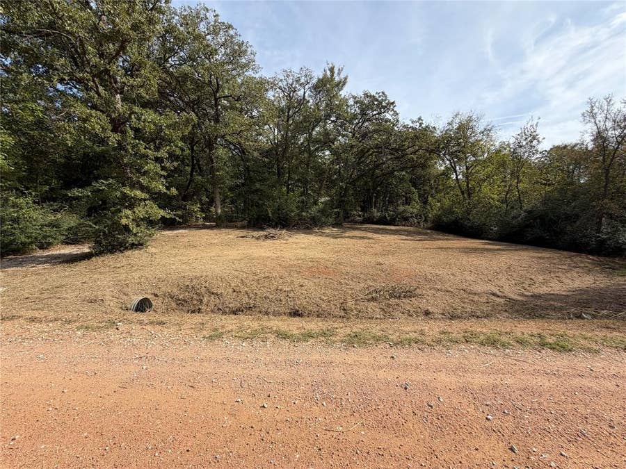 Property photo for TBD Ivanhoe Drive, Gordonville, TX