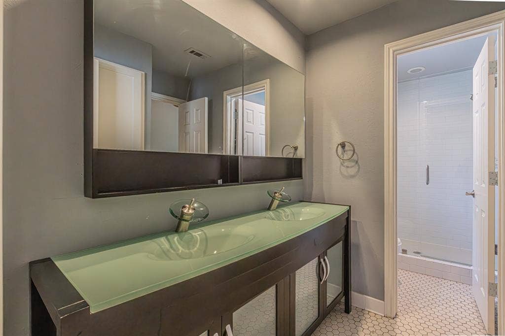 7003 Claybrook Drive, Dallas, TX 75231