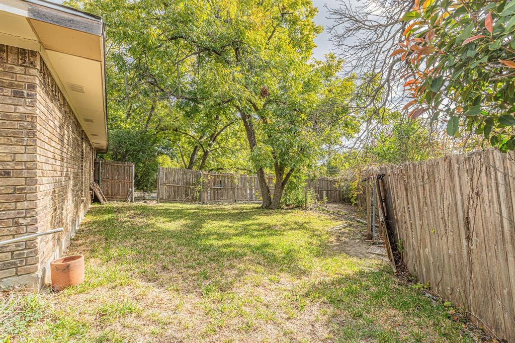 7003 Claybrook Drive, Dallas, TX 75231