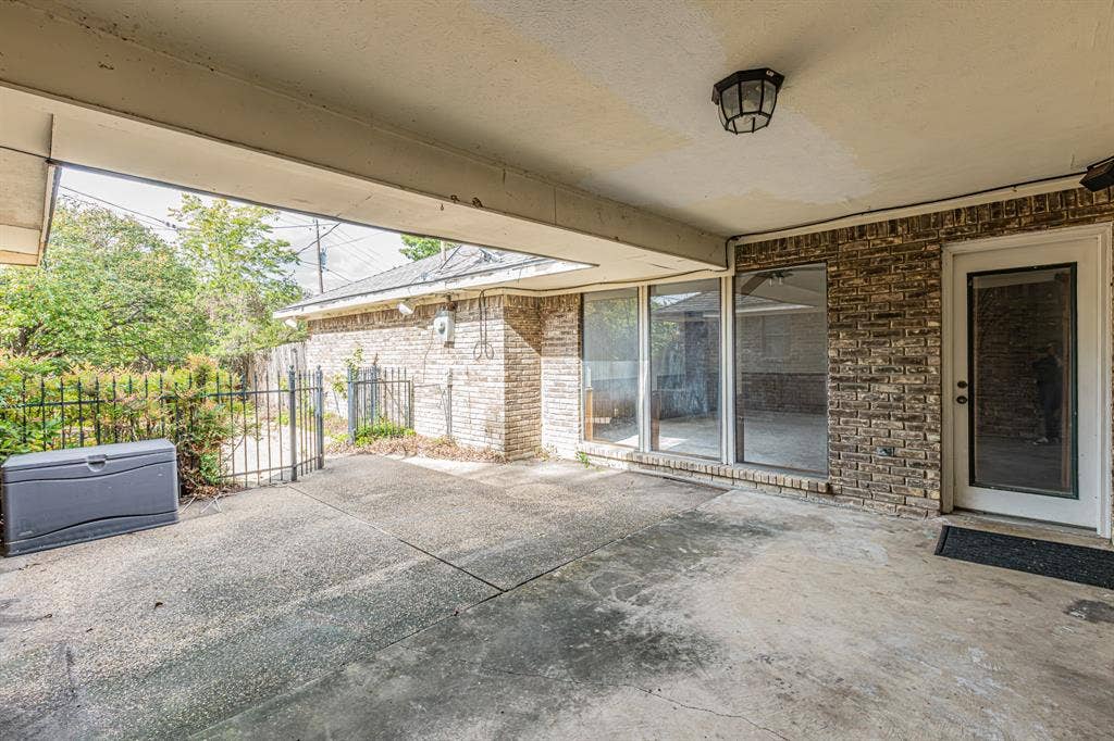 7003 Claybrook Drive, Dallas, TX 75231