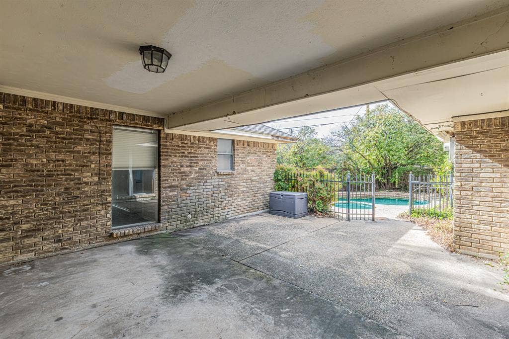 7003 Claybrook Drive, Dallas, TX 75231
