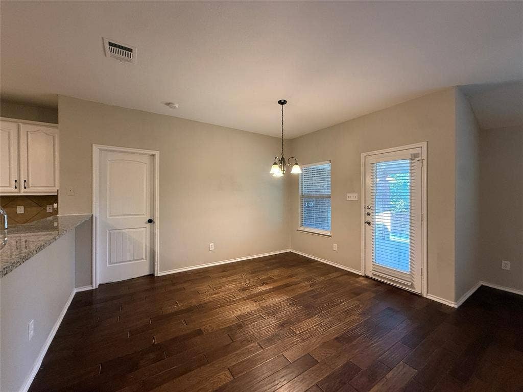 725 Fannin Drive, Lavon, TX 75166 725 Fannin Drive, Lavon, TX 75166