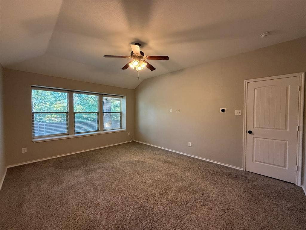 725 Fannin Drive, Lavon, TX 75166 725 Fannin Drive, Lavon, TX 75166